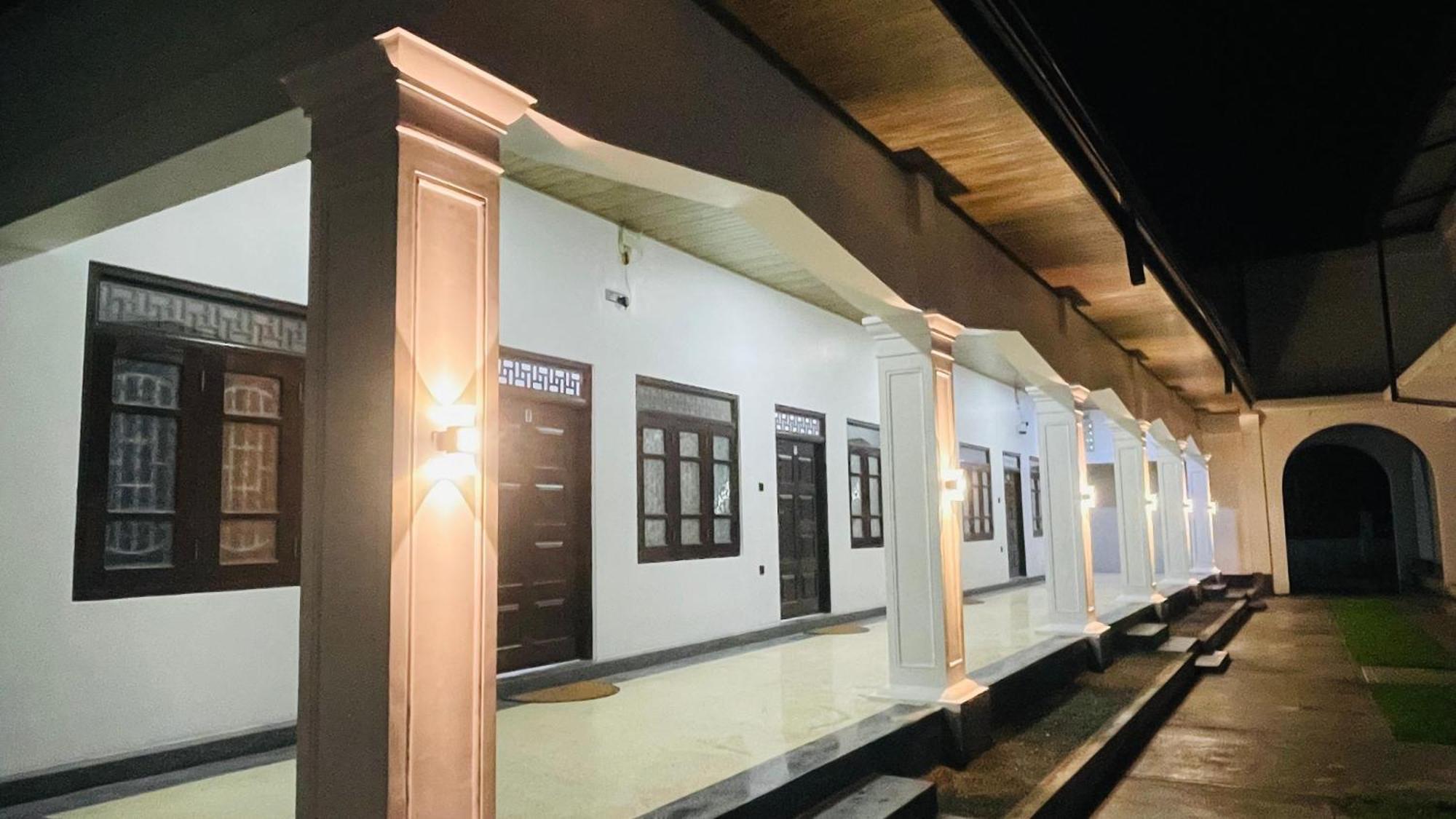 The Sanctum Hotel Talaimannar Exterior photo