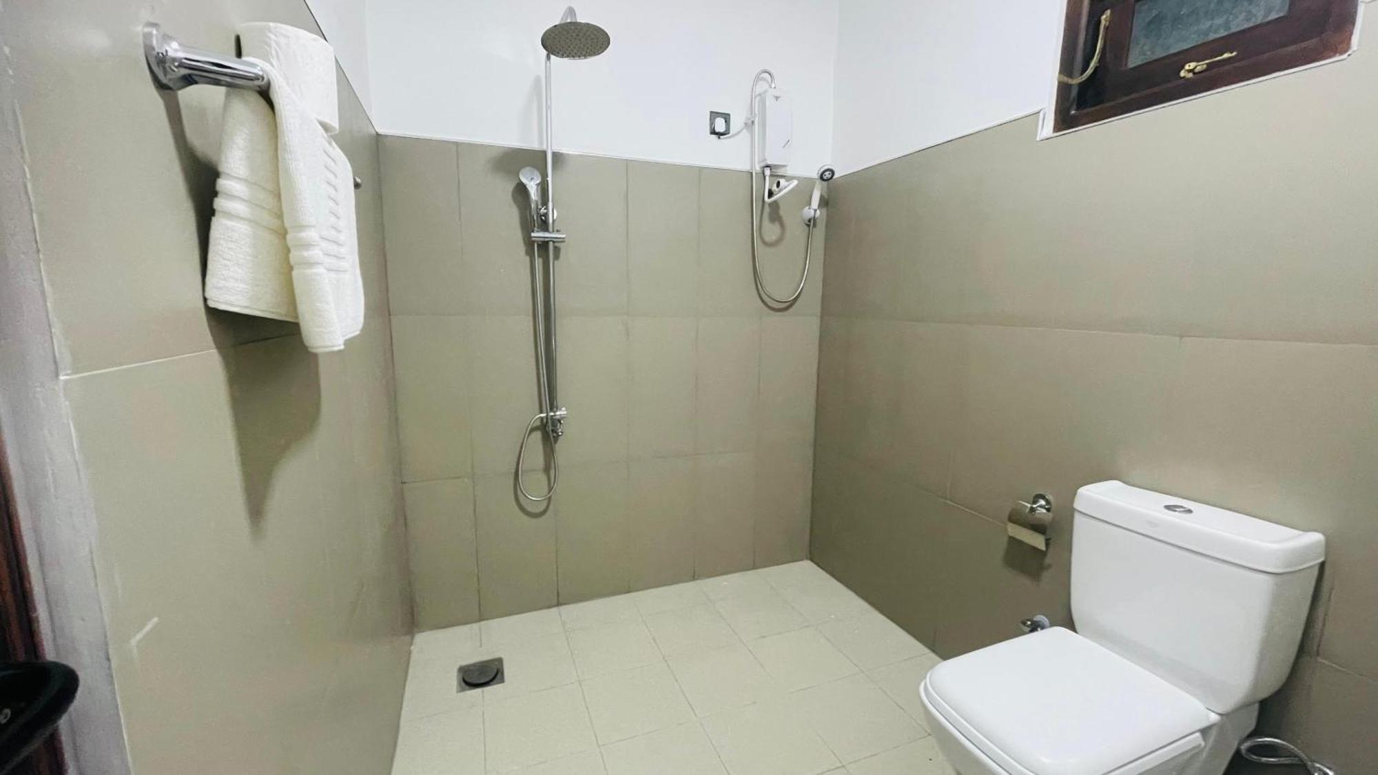 The Sanctum Hotel Talaimannar Exterior photo